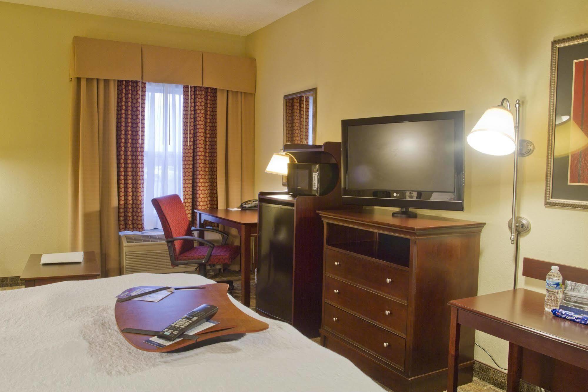 Hampton Inn Charlotte Monroe Zimmer foto