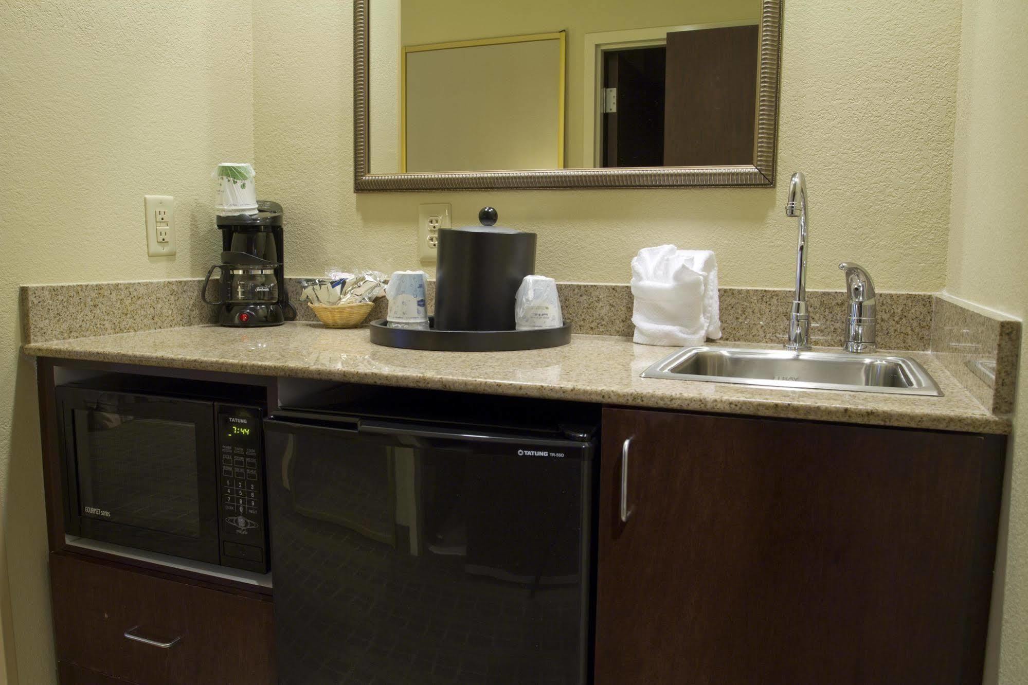 Hampton Inn Charlotte Monroe Zimmer foto